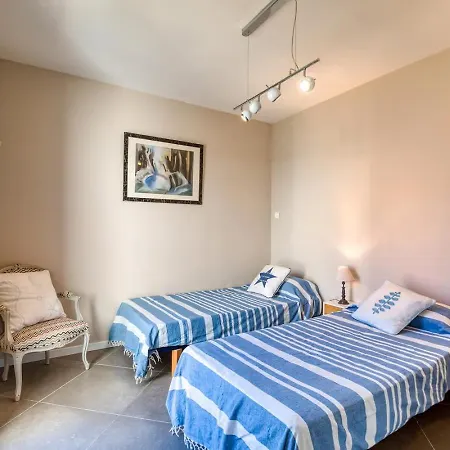 Escale Ideale : Villa Avec Spa & Piscine Privee *