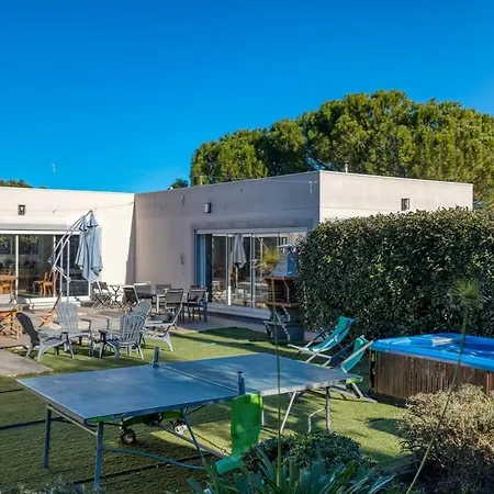 Escale Ideale : Villa Avec Spa & Piscine Privee Alignan-du-Vent